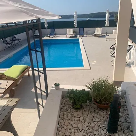 Bella Vista Seget Lägenhet Trogir